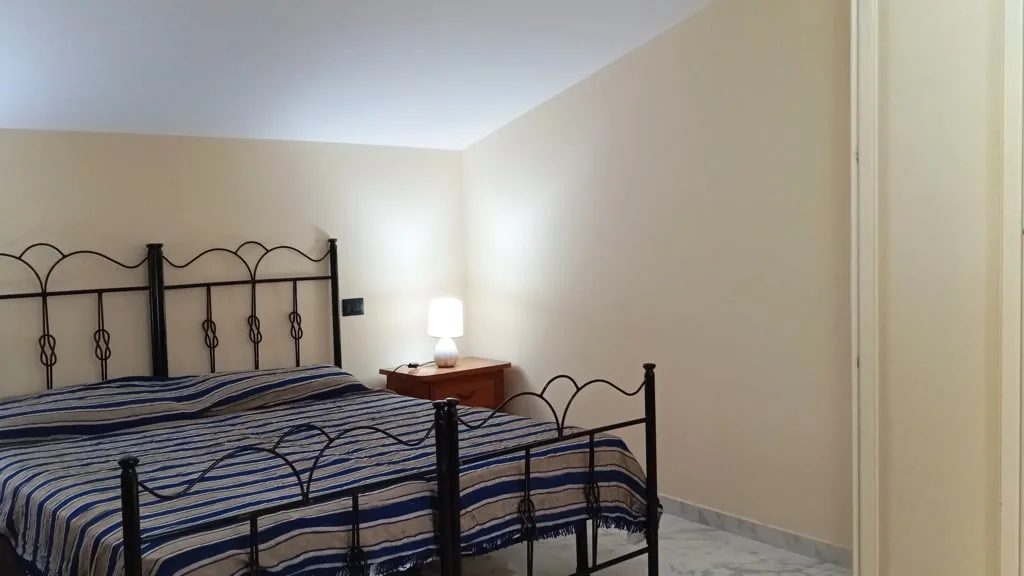 Camera da Letto - MPA Piazza Roma Apartment - MYVACANZY - Immobilfin Milazzo