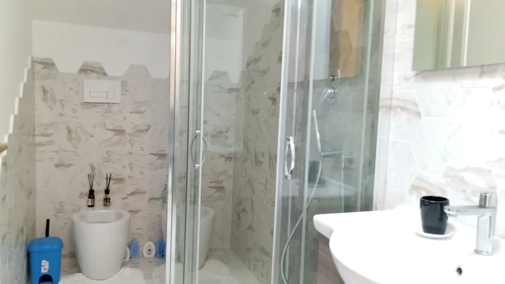 Bagno - MPA Piazza Roma Apartment - MYVACANZY - Immobilfin Milazzo