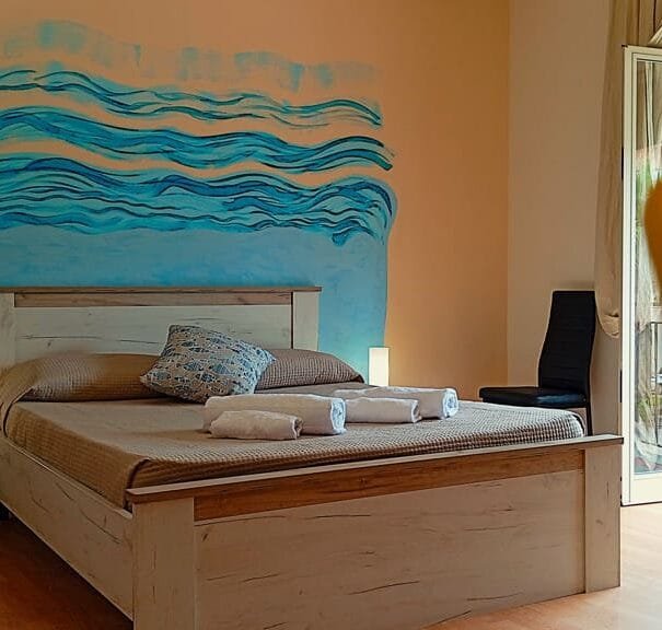 Suite Familiare con Balcone - Medoro Piazza Roma Rooms Milazzo- MYVACANZY - Immobilfin Milazzo